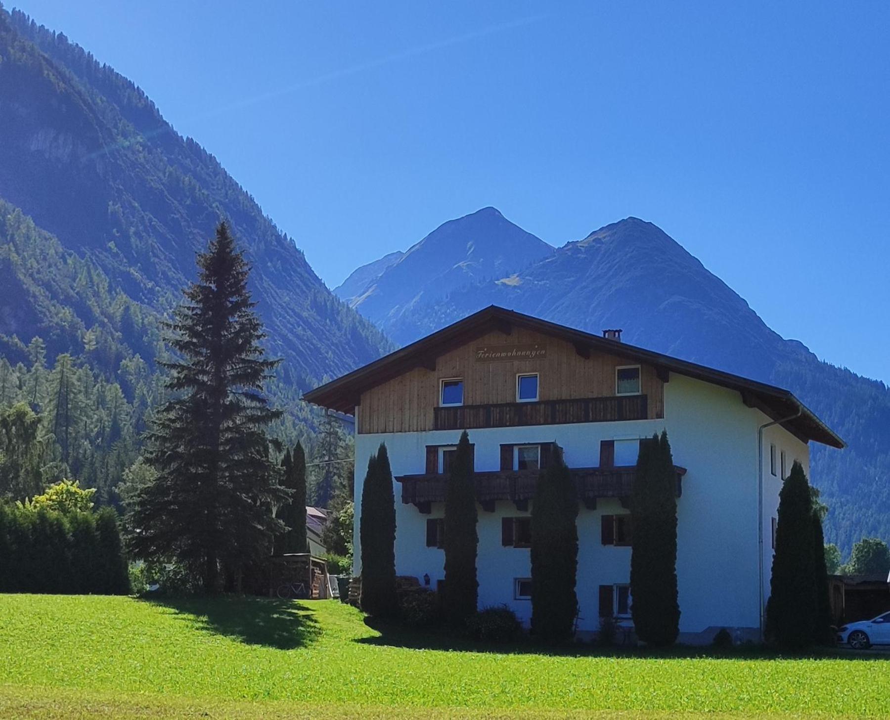 Ferienhaus Lechtaler Alpen Bach  Εξωτερικό φωτογραφία
